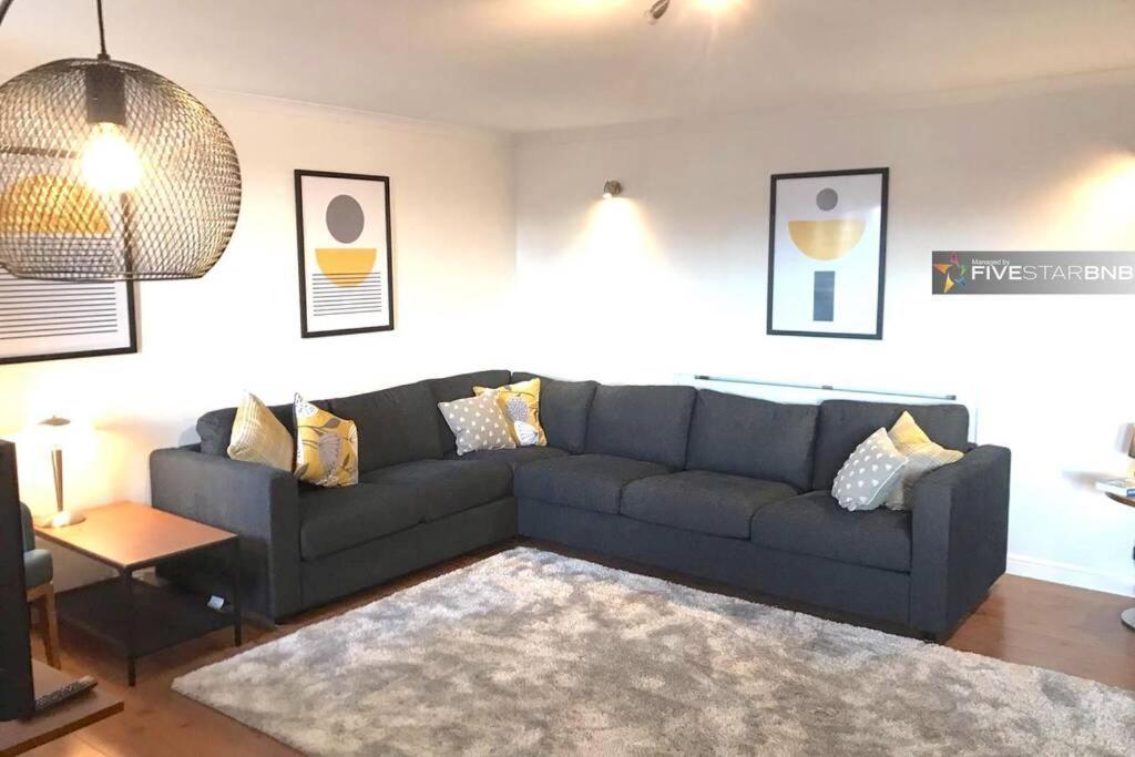 Waterfront Living In Leith With Free Parking! Apartment Edinburgh Exterior photo